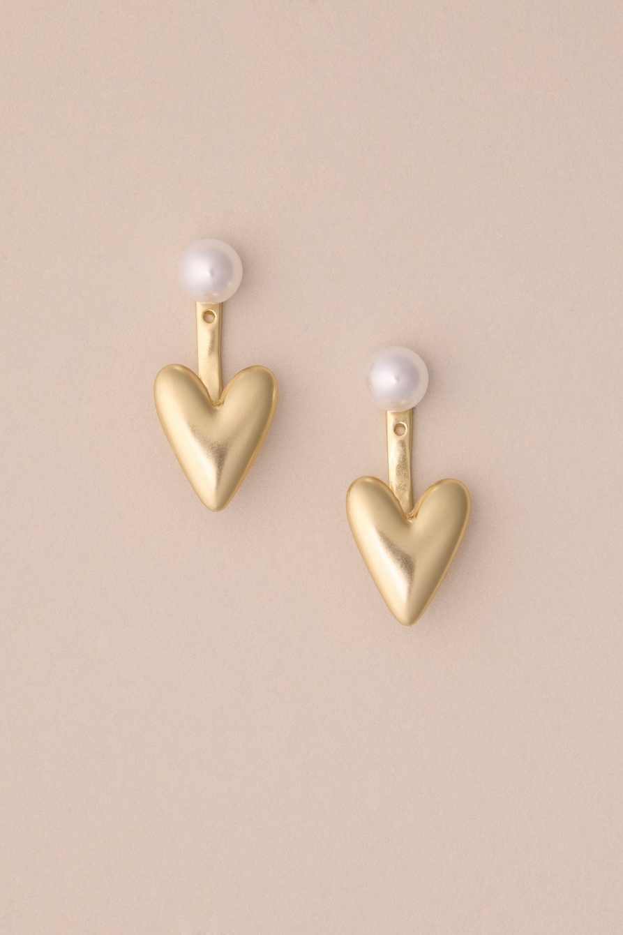 pearl heart earring